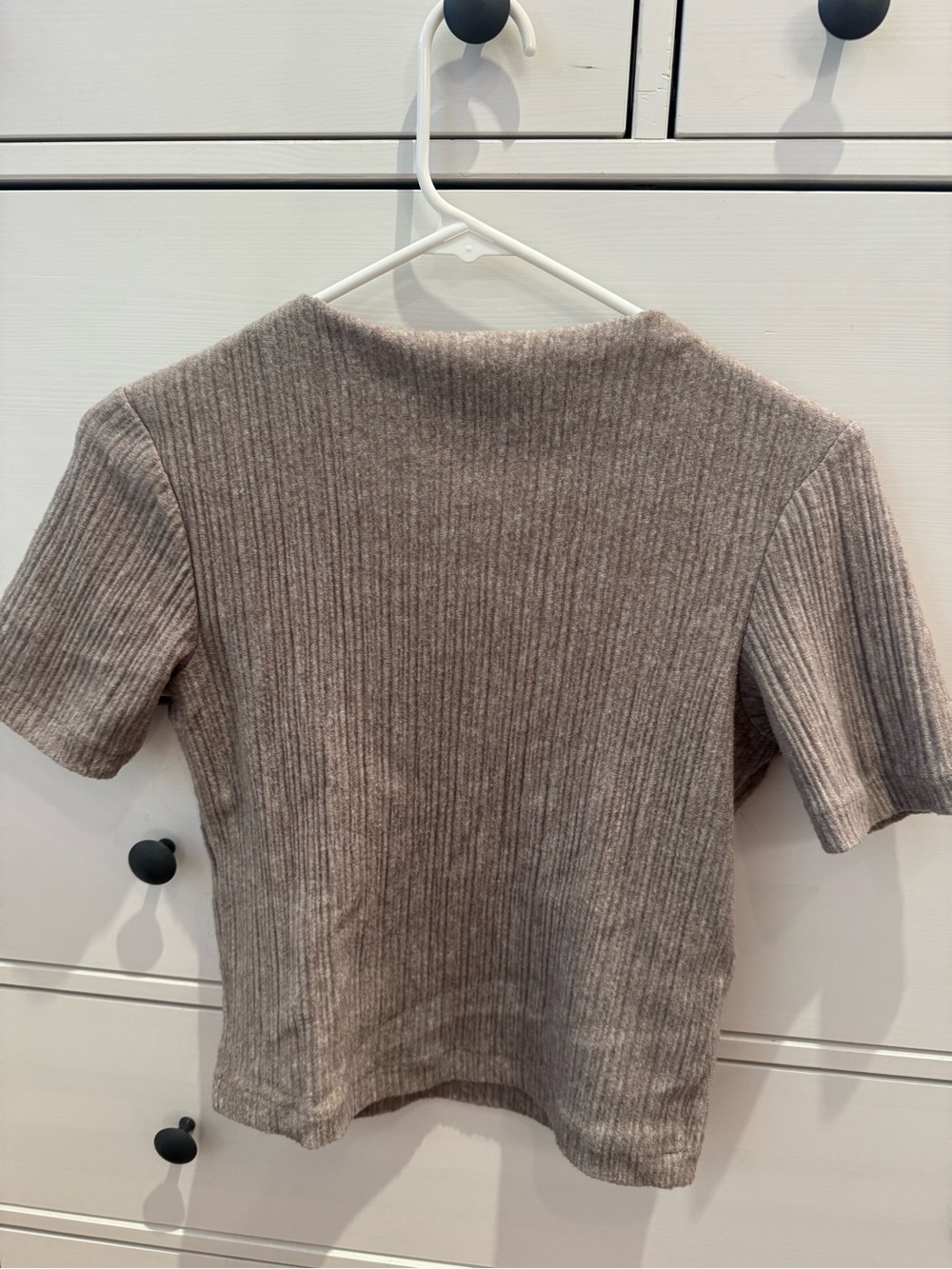 Zara Ribbed Short-Sleeve Knit Top in Taupe